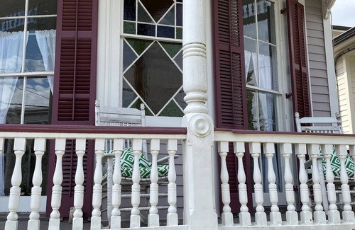 Faubourg Livaudais Apartment | Garden District Victorian off historic St. Charles Ave.