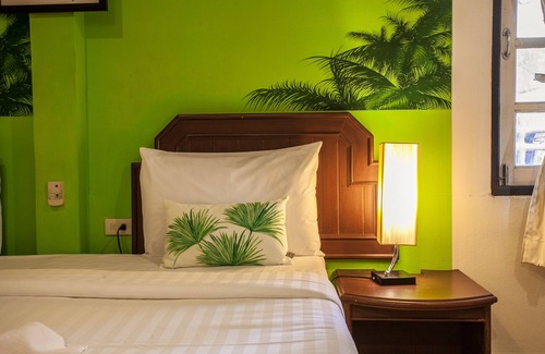 Saladan House | Garden Double bedroom (Superior bungalow)