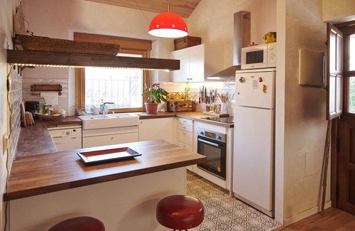 Covaleda Cottage | Garden, fireplace, barbecue, heating, attic. In the skirt of the Urbion