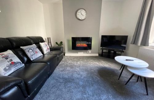 Eastbourne Apartment | Garden flat in 'Little Chelsea'