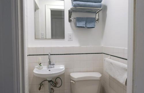 Greenpoint House | Garden Guest Suite
