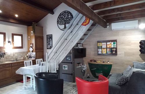 Saint-Martin-le-Redon House | Garden Home with Ensuite