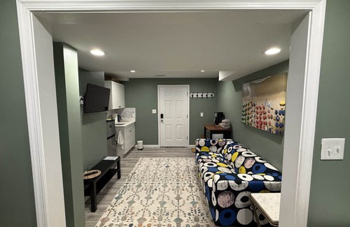 Montclair Apartment | Garden Hallow, Entire Private Guest Suite