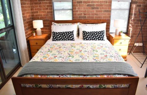 Carlingford House | Garden Hideaway-Entirely Private