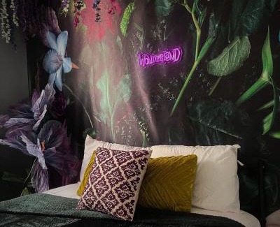 Poplar Apartment | Garden Hideaway Minutes to Fishtown