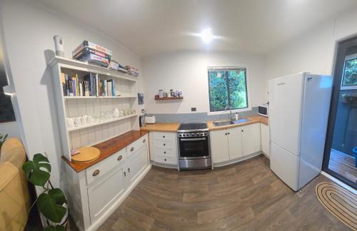 Maungatapere House | Garden Hill Cottage, Maungatapere