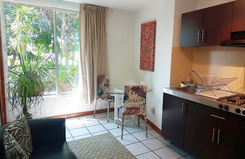 Guadalupe Inn Apartment | GARDEN HOUSE 1 BDR/DOUBLE BED/FULL BATHROOM/KITCHEN/LIVING & DINING ROOM