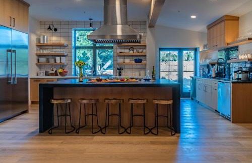 Templeton House | Garden House at Oak & Vine