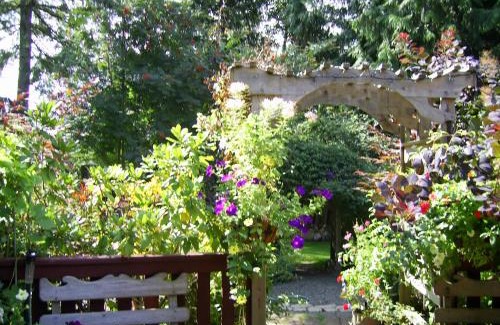 Courtenay House | Garden House