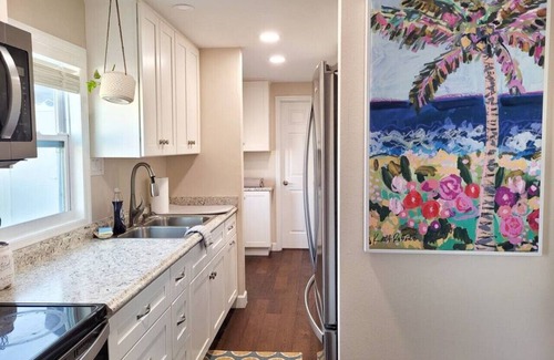 South Bradenton Apartment | Garden House: Relaxing vibes & three miles to IMG