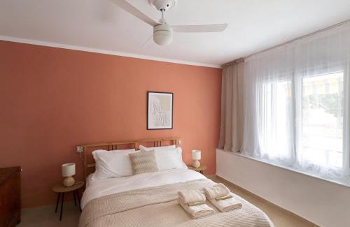 Drama Apartment | Garden House Retreat