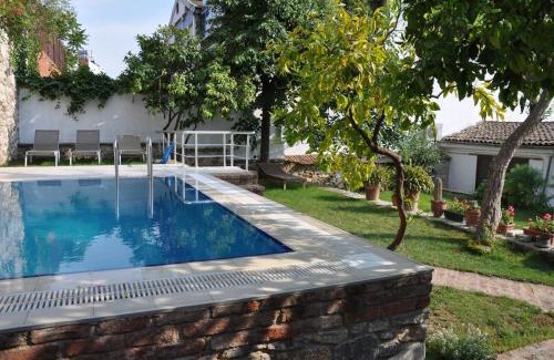 Selcuk House | Garden House