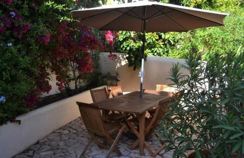 Silves House | Garden in the City