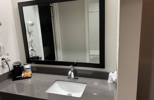 Bruni Hotel | Garden Inn & Suite