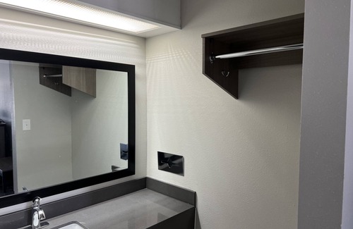 Bruni Hotel | Garden Inn & Suite