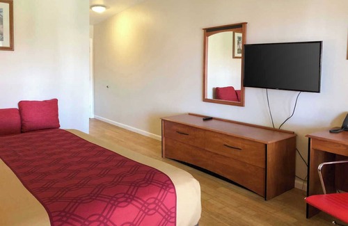 Oakland Hotel | Garden Inn & Suites Oakland Airport
