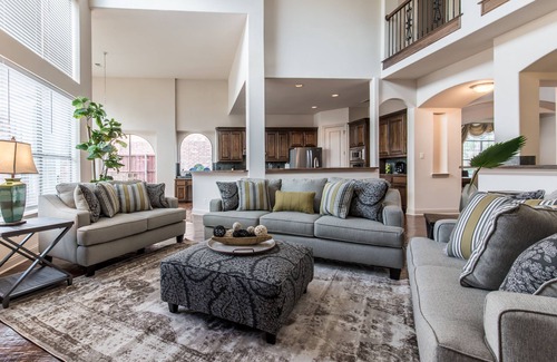 Plano House | Garden Laurel: 5-Bedroom Placid Getaway