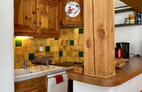 Molines-en-Queyras Apartment | GARDEN LEVEL CHALET IN THE HEART OF THE VILLAGE OF MOLINES EN QUEYRAS 4 People
