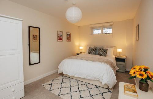 Didcot Apartment | Garden Lodge