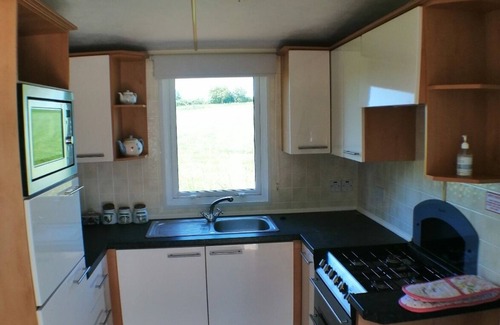 Bradford-on-Avon Apartment | Garden Lodge with Countryside Views