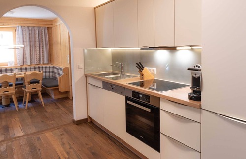 Bach Apartment | GARDEN LODGE - VIKTORIA LODGES