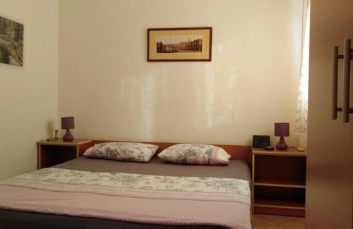 Burtaisi Apartment | Garden