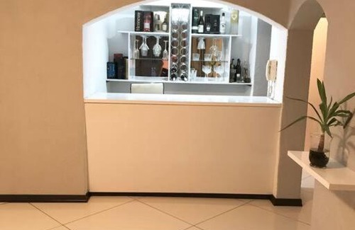 Greater Johannesburg Metropolitan Area Villa | Garden of Eden Mansion - Entertainment Haven