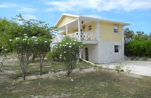 North Palmetto Point House | Garden of Light,Charming Oceanfront Villa,Tiki Huts& Generator,10% off 7+ nights
