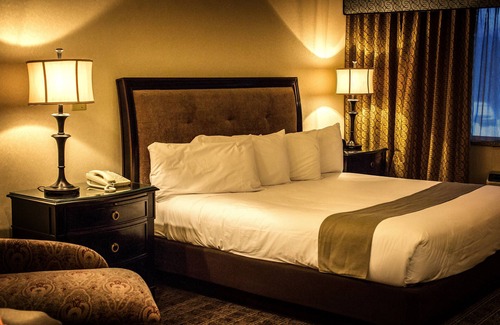 Bowmansville Hotel | Garden Place Hotel