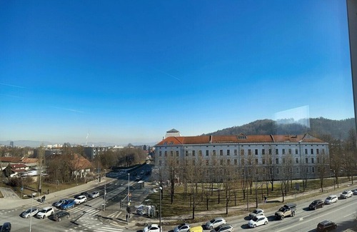 Ljubljana City Centre Apartment | Garden Residence - Premium Castle View Apartment