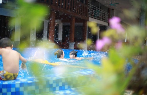 Vang Vieng Hotel | Garden Resort