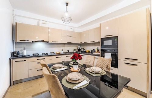 Timisoara Apartment | Garden side Emma accommodation in Monarh Tower