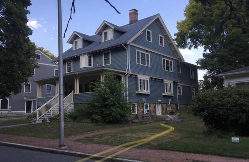 Medford Apartment | Garden Studio, access to I-93 to Airport, Tufts U, Hiking & Chevalier Theater.