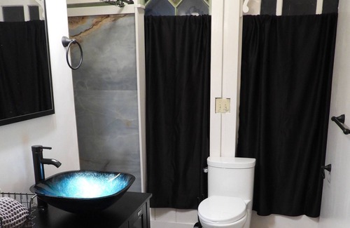 Fort Bragg Apartment | Garden Studio Downtown