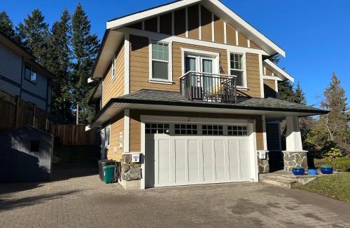 Victoria Apartment | Garden Suite in Colwood