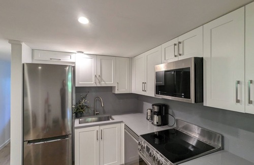 North Vancouver House | Garden suite unit in North Vancouver