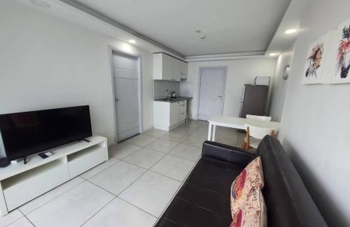 Pratumnak Hill Apartment | Garden Tropical Siam