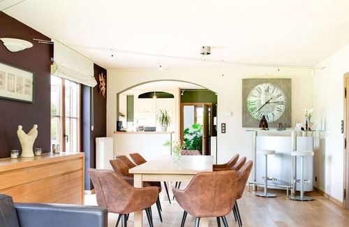 Habay-la-Neuve Villa | Garden-View Villa in Habay-la-Neuve with Sauna