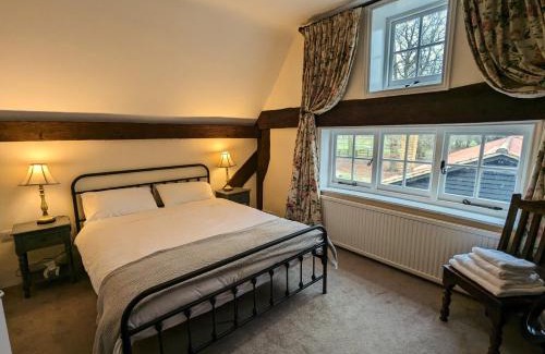 Knebworth House | Gardener's Cottage, Knebworth Park