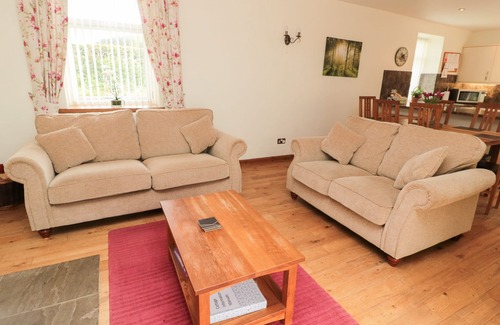 Belford Cottage | GARDENER'S COTTAGE, pet friendly, luxury holiday cottage in Belford