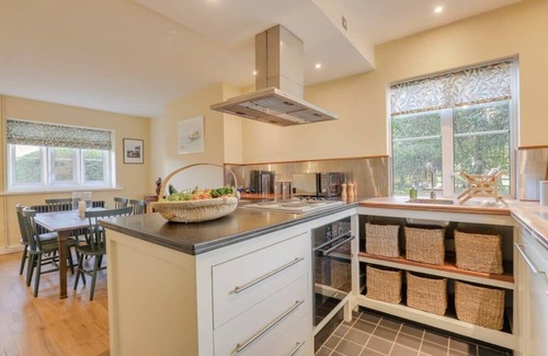 Medbourne House | Gardeners Cottage - Hot Tub Packages Available