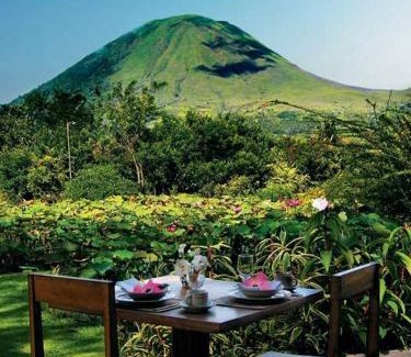 Tomohon Resort | Gardenia Country Inn