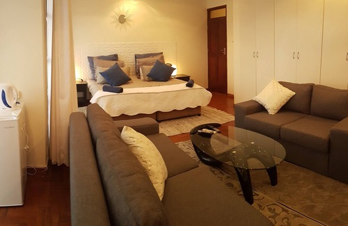 Matola Cabin | Gardens Lodge
