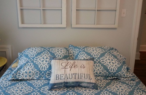 New Bern House | ~GardenSea Cottage~ Just a few blocks to downtown historic New Bern.