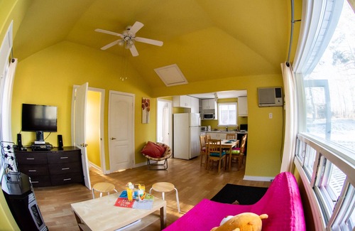 North Frontenac Ski Chalet | Gardenview Cottage - Myers Cave Resort
