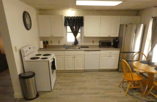 Gardiner Apartment | Gardiner, ME - (508 W #3) Beautiful Furnished 2-Bedroom Apt