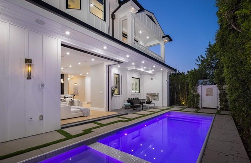 Melrose Villa | Gardner Modern