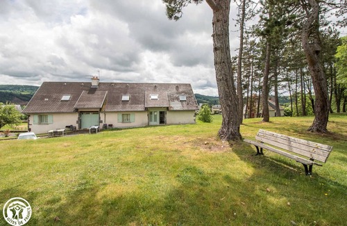 Saint-Sauves-d'Auvergne House | Garenne - Saint-sauves-d'auvergne