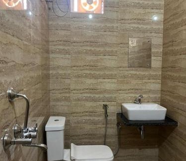 Uchiyarda House | Garh Madan Heritage Hotel