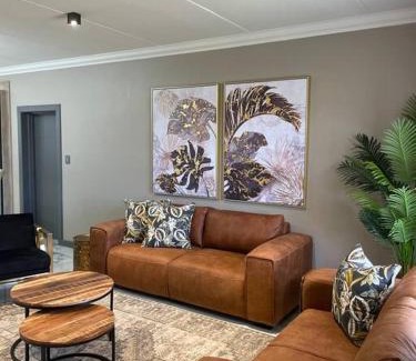 Kimberley Apartment | Gariep Airbnb Kimberley